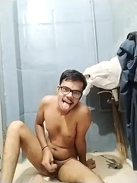 sexybobby13 online show from October 17, 10:30 am