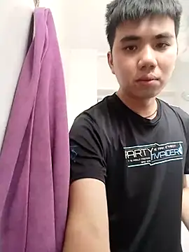henry9933 online show from September 28, 1:58 am