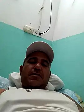 cesargoch87 online show from September 28, 8:01 am