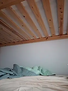 afhjjnvc online show from September 30, 3:15 pm