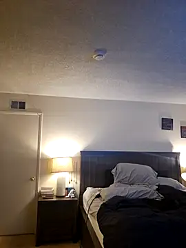 Roddog18 online show from February 20, 5:26 am