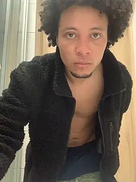 longitu3 online show from October 2, 8:57 pm