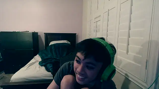 youngasianboy2007 online show from February 4, 8:09 am