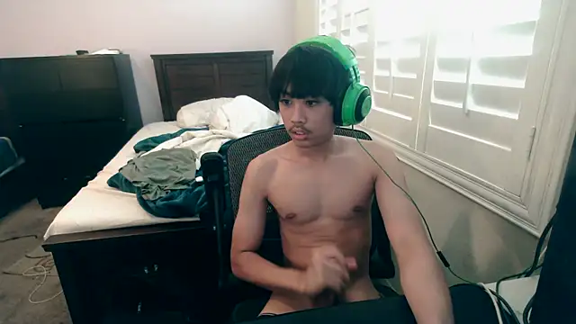 youngasianboy2007 online show from December 2, 10:35 pm