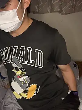 kumatan3434 online show from October 31, 12:30 pm