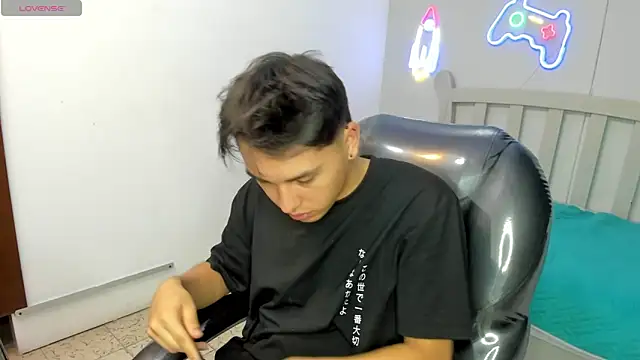 StiwenTwink online show from November 8, 4:32 pm