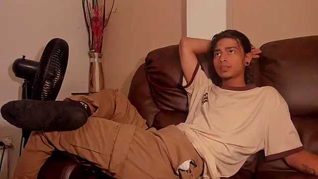 Dickie Dicking online show from October 24, 10:00 pm