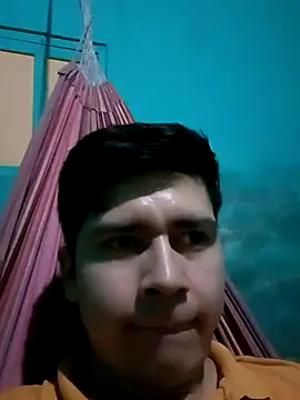 Snapshot of Travieso_loco9 chatting on October 14, 4:52 am Travieso loco9 online show from October 14, 4:52 am