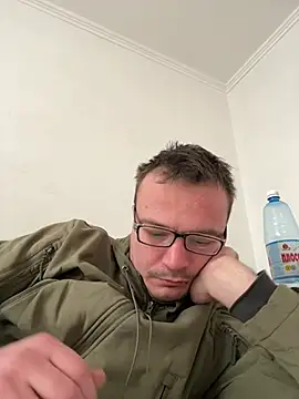 viktor1992-1-1 online show from February 18, 8:01 am