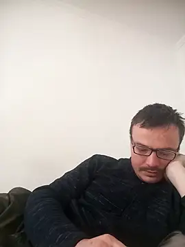 viktor1992-1-1 online show from May 6, 6:14 am