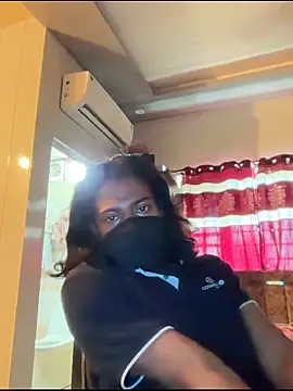 Ujjwallkumar0069 online show from April 23, 4:06 am