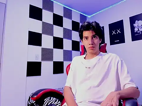 jeycobb online show from October 31, 11:46 am