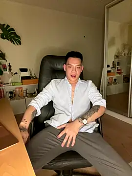 latava online show from November 15, 6:10 pm