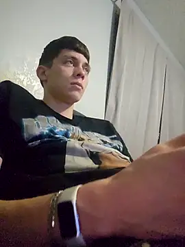 Gabrielr214090 online show from April 23, 7:35 am