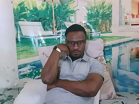 Snapshot of EbonyTiger69 chatting on October 17, 7:45 am EbonyTiger69 online show from October 17, 7:45 am