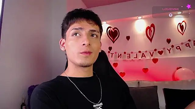 MateoMitchell online show from February 19, 5:15 am