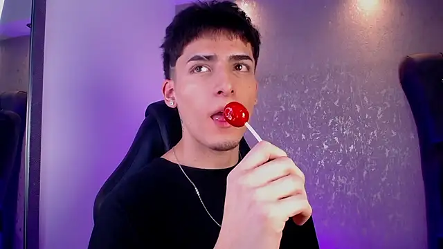 MateoMitchell online show from February 26, 11:39 pm