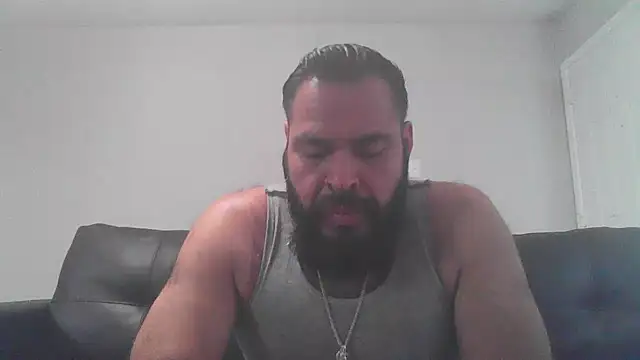 BigJohnBear39 online show from October 23, 2:20 pm