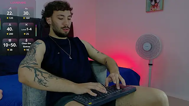 angel kyrozz online show from February 26, 6:42 pm