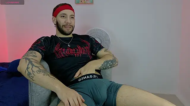 angel kyrozz online show from March 12, 7:21 pm