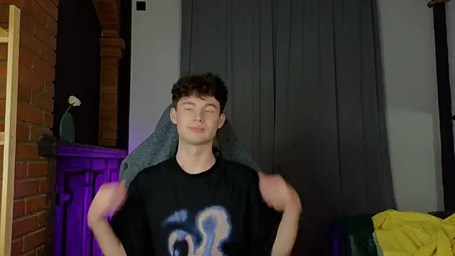 Cute Mike online show from March 23, 6:36 pm