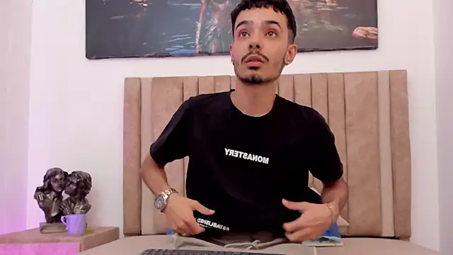 Timothe Evans online show from December 5, 4:19 am