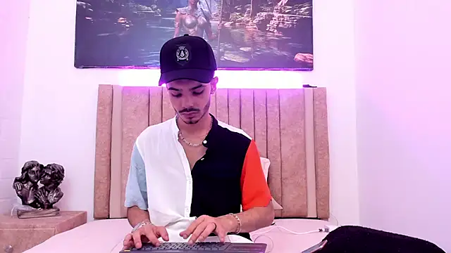 Timothe Evans online show from January 8, 4:17 am