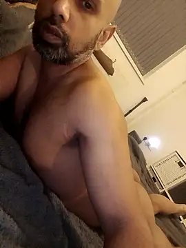 T1T012 online show from January 13, 8:02 pm