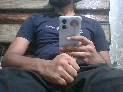 fueyyvvirub online show from May 29, 9:47 pm