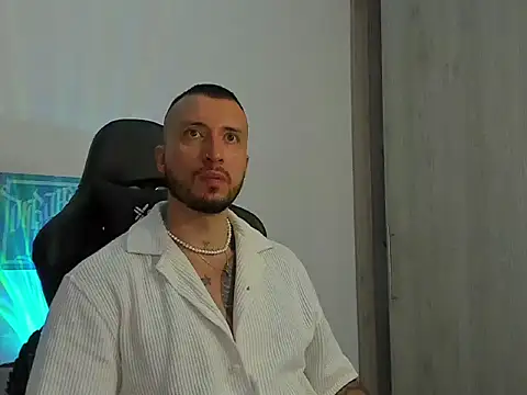 Dave-Max01 online show from October 31, 1:07 am