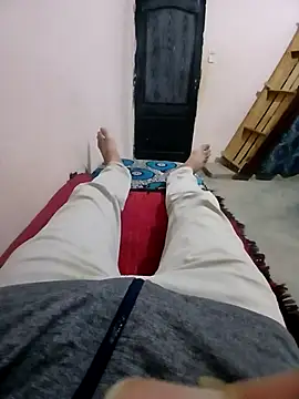 latarak321 online show from March 8, 10:47 pm