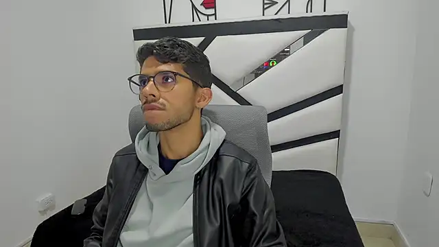 Snapshot of ALANVILLA_LOBO chatting on October 13, 7:09 pm ALANVILLA LOBO online show from October 13, 7:09 pm