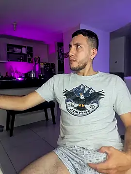 Alessfuck friends online show from October 7, 5:22 am