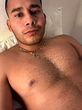 yeison-69 online show from October 25, 12:23 am