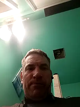 distruct69 online show from October 19, 8:23 pm