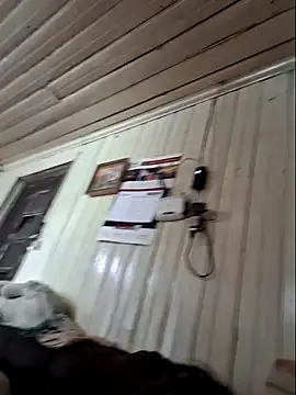 hique25 online show from November 13, 7:51 pm