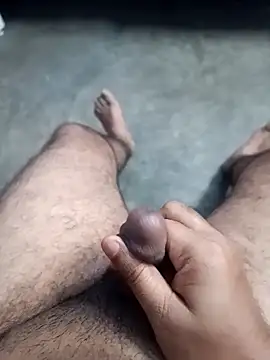 TrainedBend28 online show from March 8, 6:12 pm