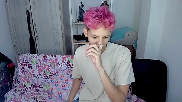 tylernova online show from December 21, 4:37 pm