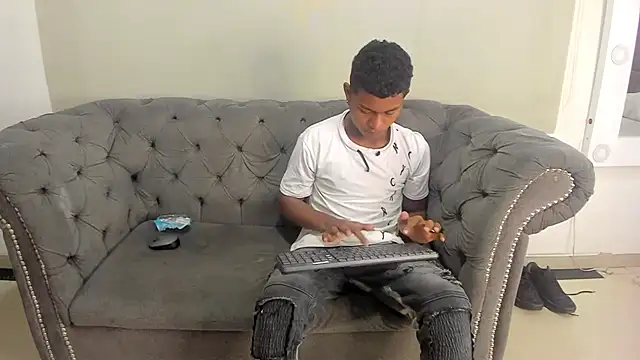 MorenitoDigno online show from November 10, 6:57 pm