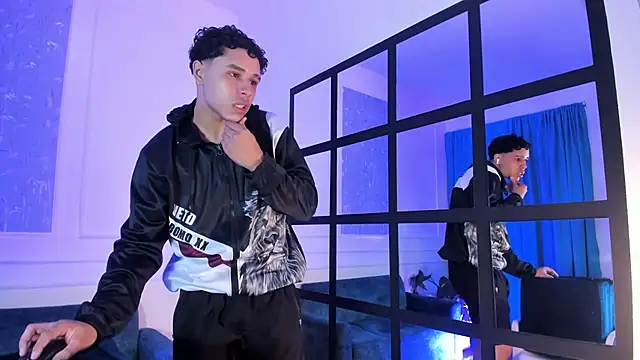 Adrian Volt online show from November 9, 3:10 am