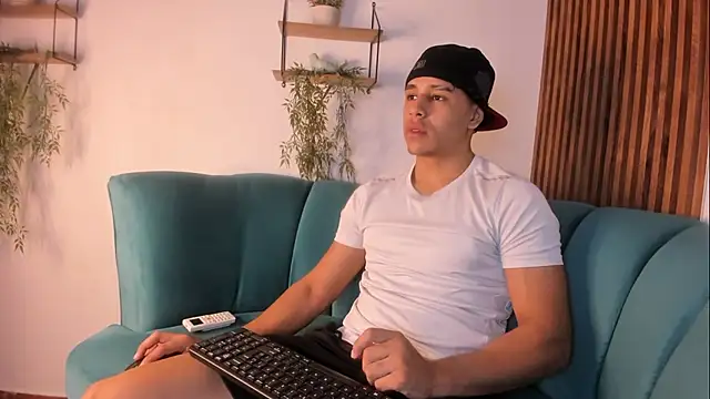 Adrian Volt online show from January 7, 8:36 pm