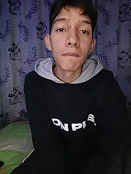 heyy noah11 online show from November 10, 1:32 am