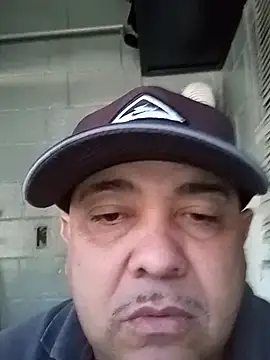 valboy08 online show from March 14, 11:28 am