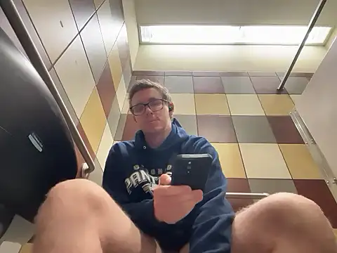 eddieeeeee1232 online show from November 12, 2:45 pm