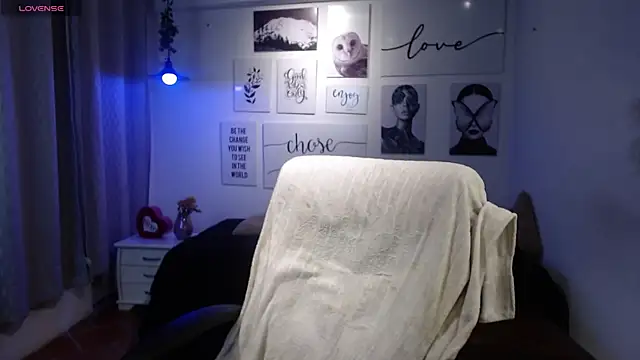 AmethystShadow17 online show from January 10, 10:14 pm