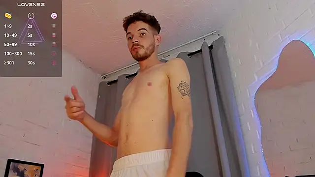 MATEO HUNTER online show from November 8, 5:32 am