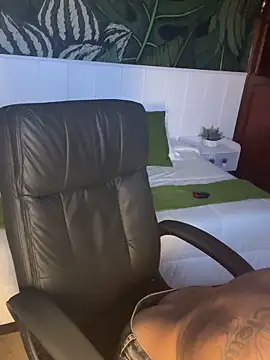 Mike montoya01 online show from October 22, 6:28 am