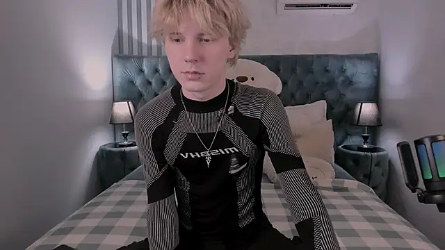 KevinMilky online show from November 11, 3:06 pm