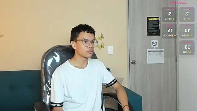 Xavier Fox    online show from November 7, 4:27 am