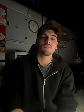 emir343475 online show from November 14, 9:16 pm